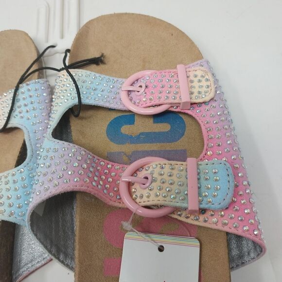 Justice Sandals. Young Girls. Size 4. - Picture 15 of 16